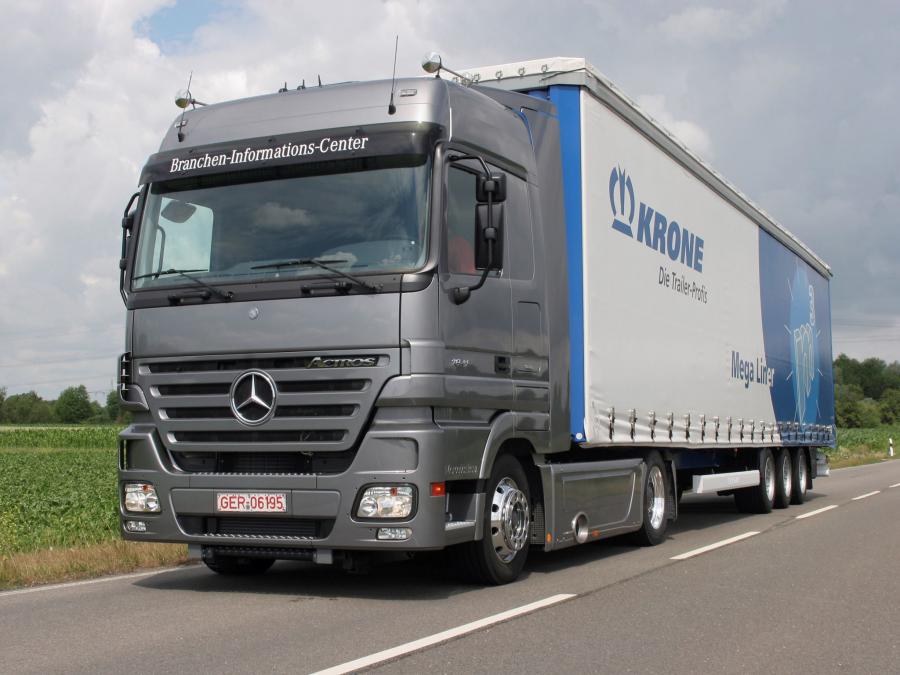  Mercedes-Benz Actros 1841 2002 года  (фото 4 из 9)